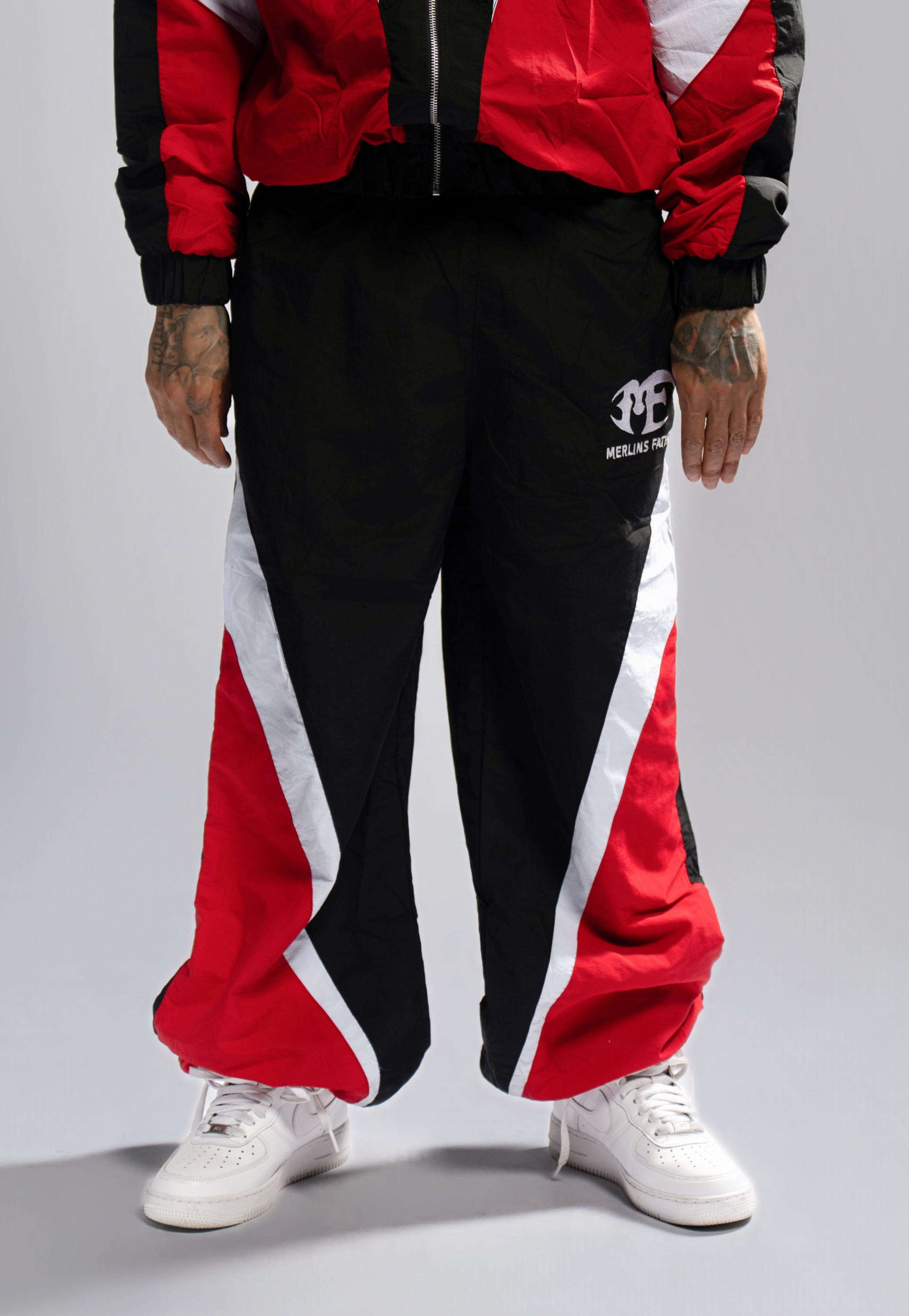 Merlin Essentials Nylon Pants – MerlinsFatherClothing